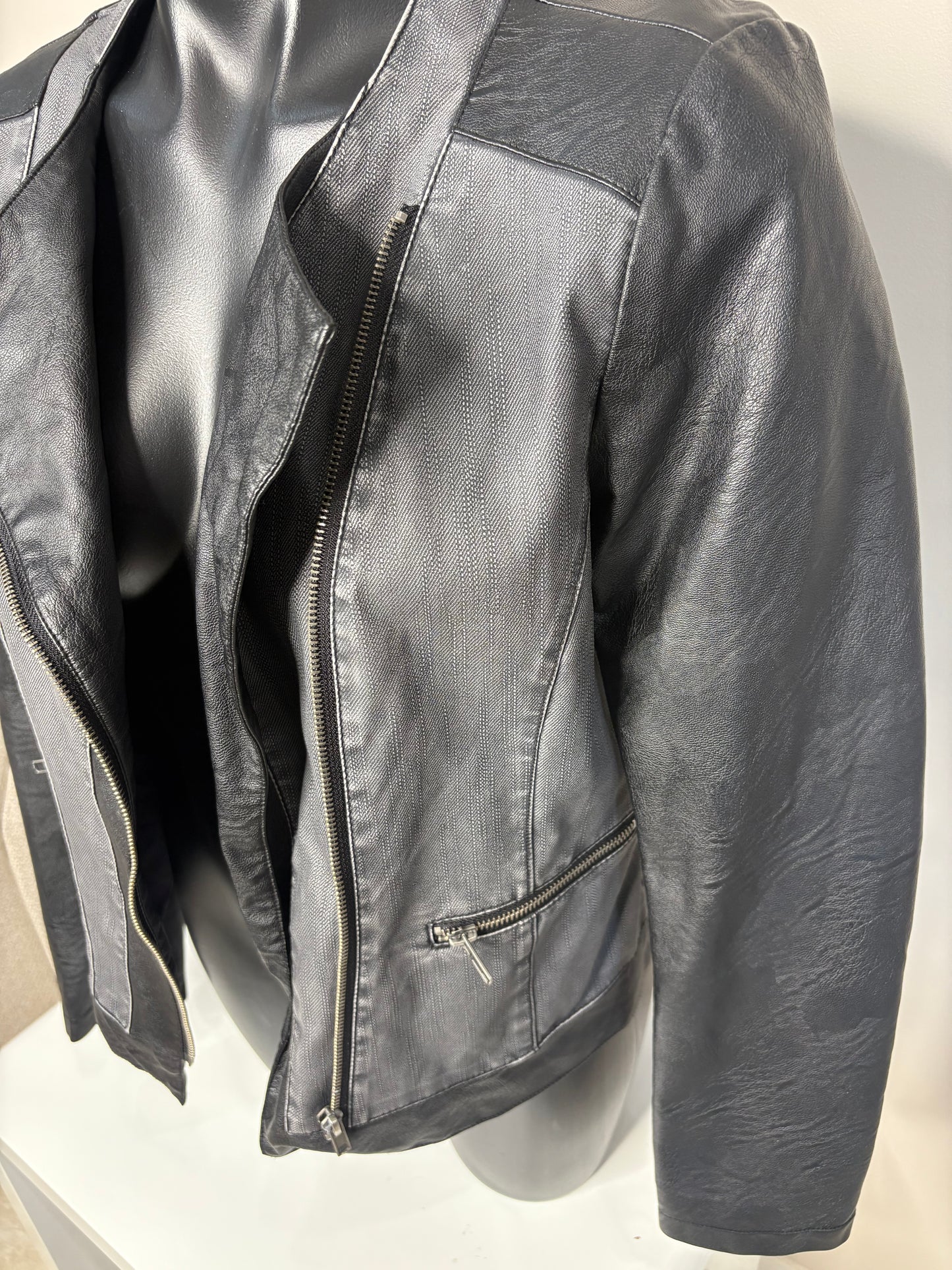 'Katies' Vintage Grey & Black Leather Jacket