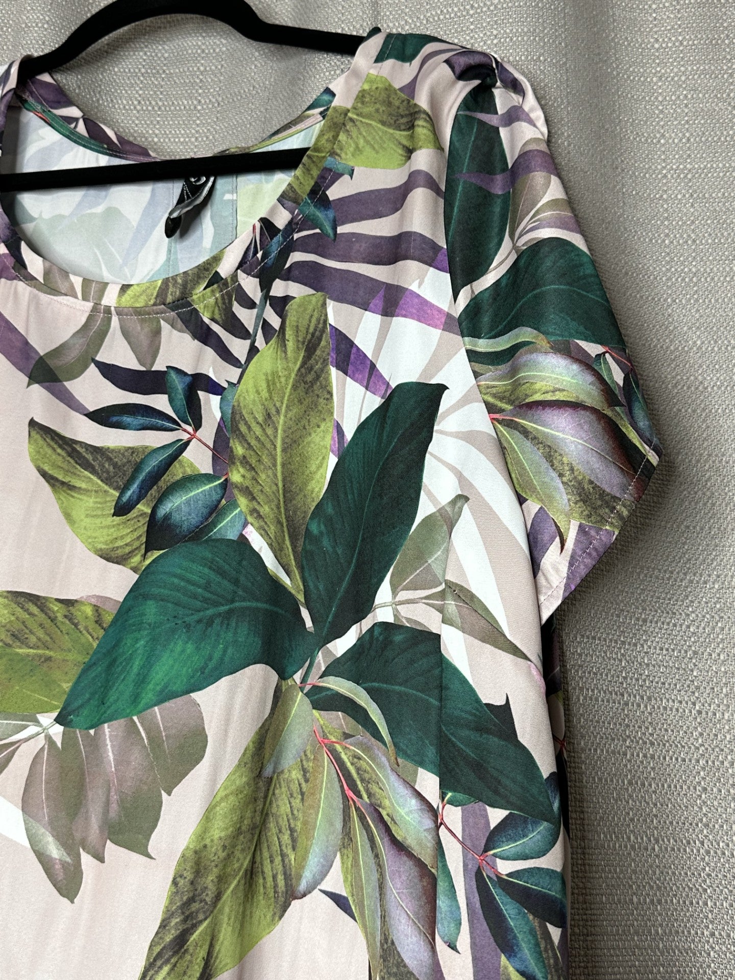 'Taking Shape' Satin Leaf Print Blouse