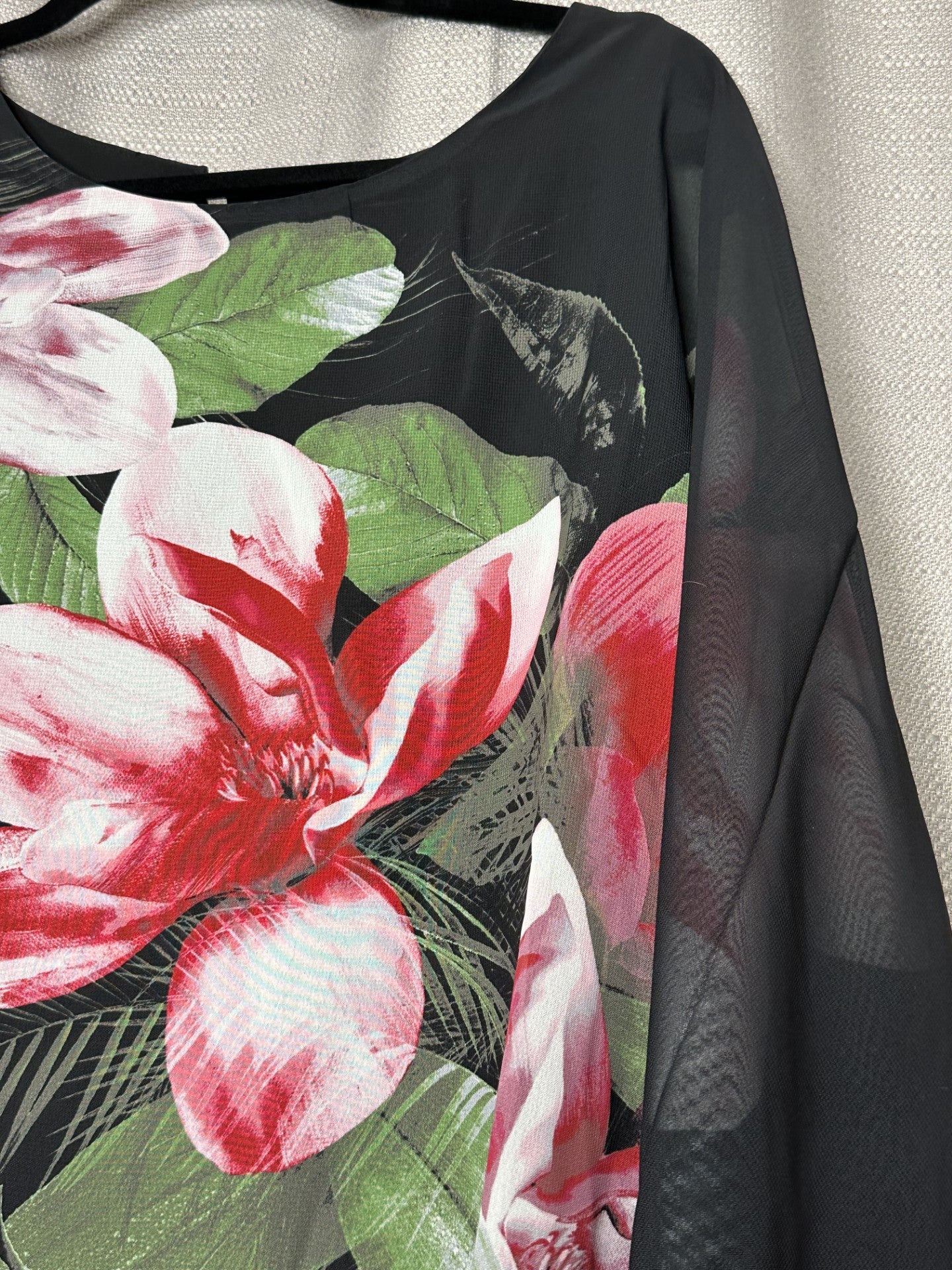 *NEW 'Avenue Studio' Black Chiffon Floral Blouse