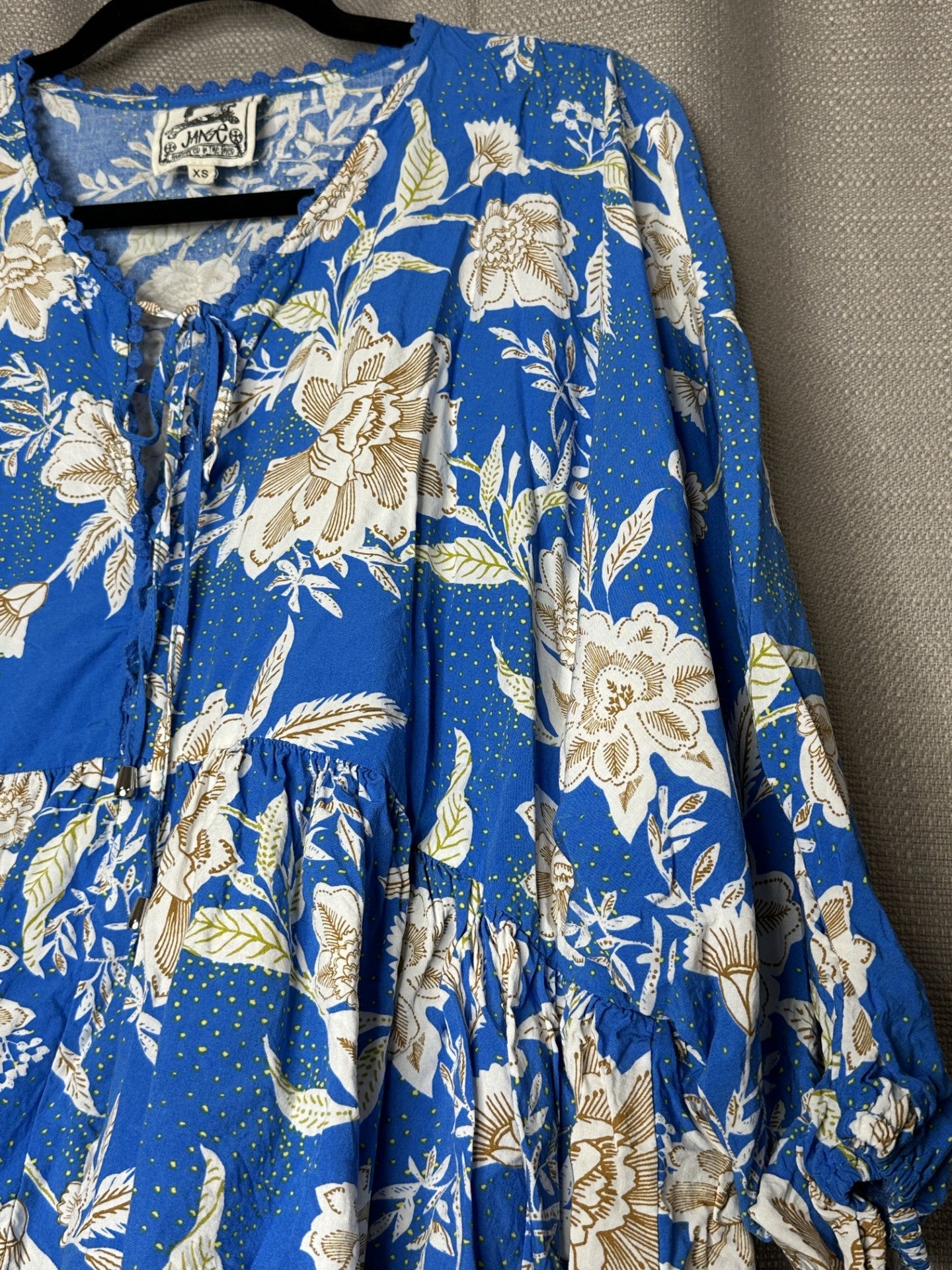 *NEW 'JAASE' Electric Blue Floral Blouse