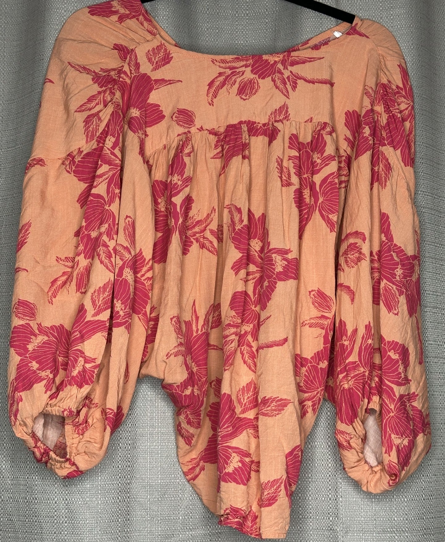 'White Closet' Hawaiian Print Wrap Blouse