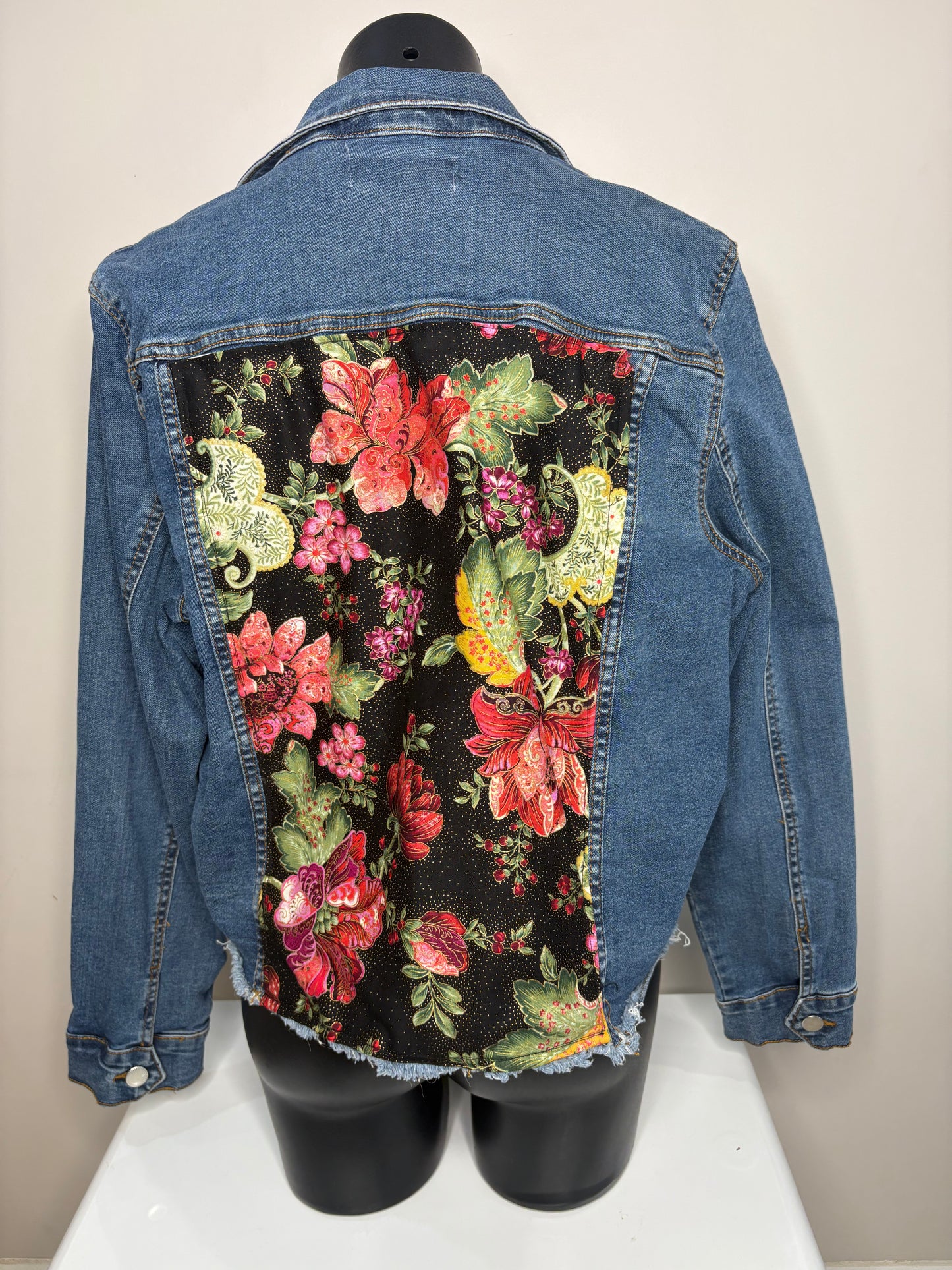 'Crossroads' Floral Patchwork Denim Jacket sz 18