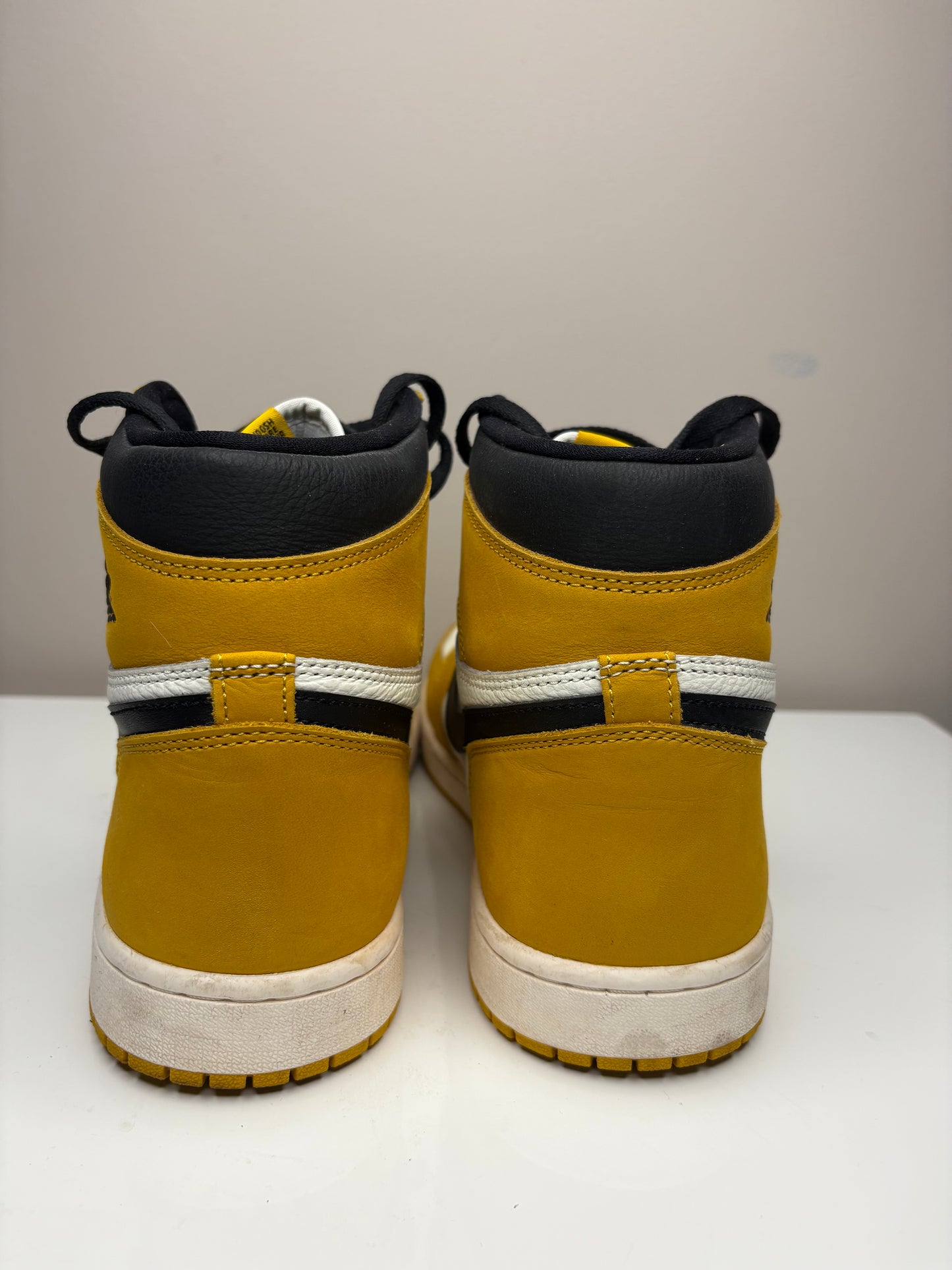 'Nike' Air Jordan 1 Retro High OG Yellow Ochre