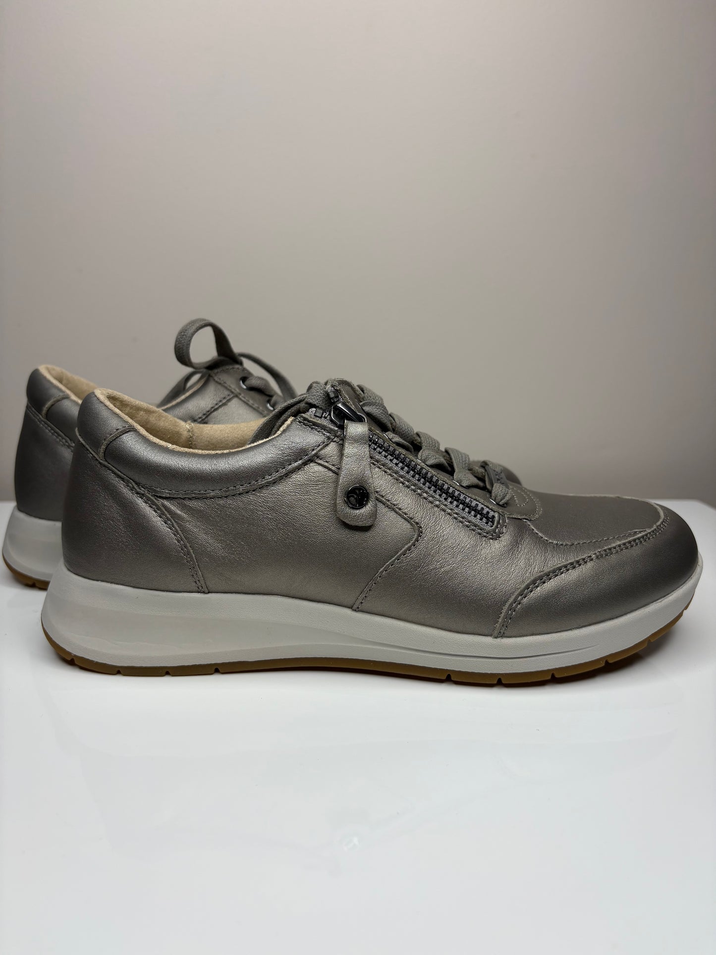 *NEW 'Revere' Boston Gunmetal Sneakers