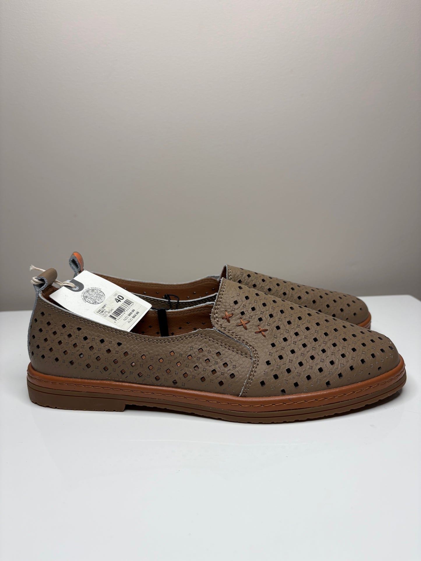 * NEW Rivers Supersoft Flats SZ 9