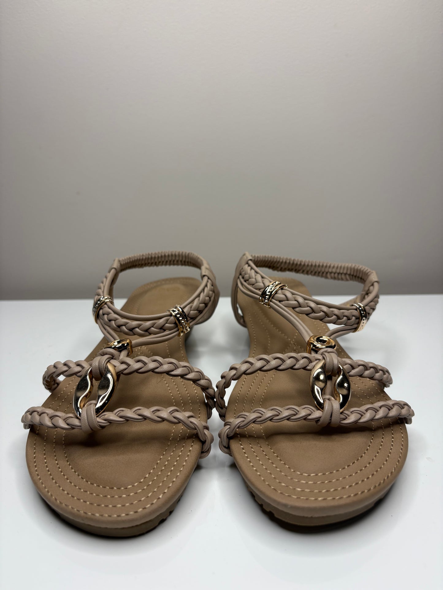 NOVO Sandals SZ 9