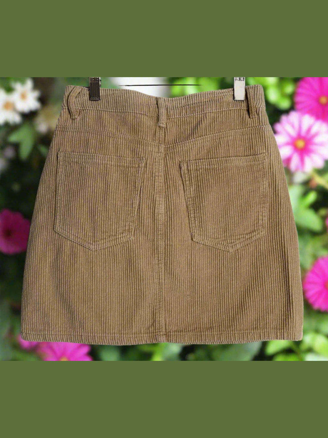 *NEW 'Cotton On' Cream Corduroy Skirt