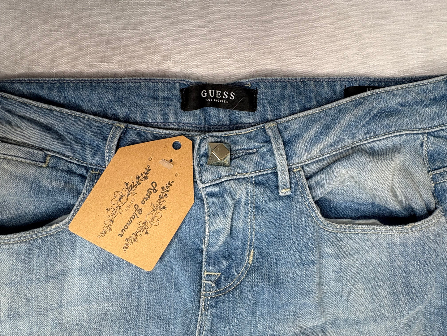 'Guess' Straight Leg Distressed Jeans SZ Small