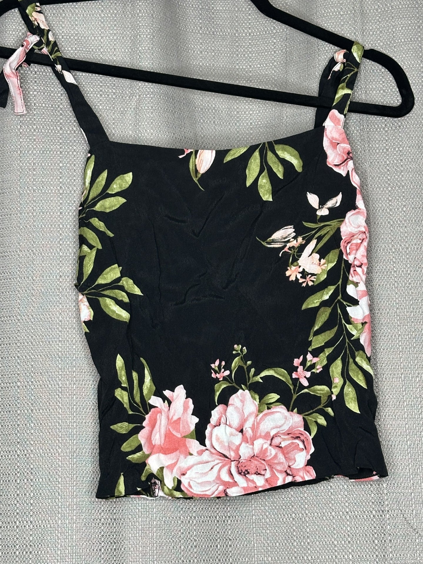 Black top with floral design w/ gathered Back 