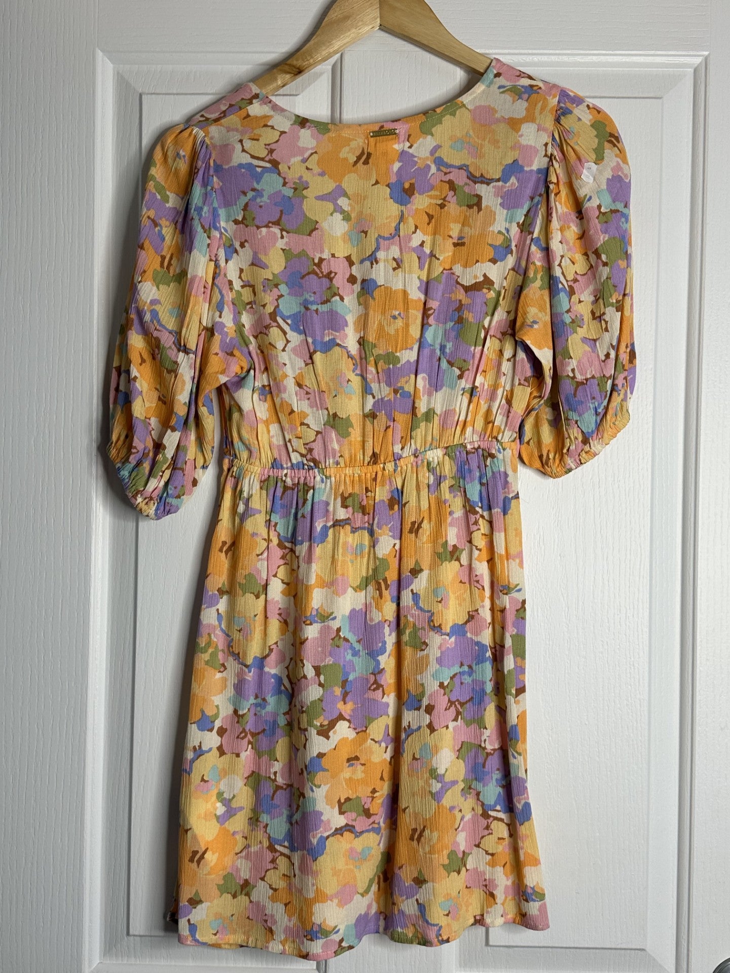 *NEW 'Billabong' Multi-coloured Floral Dress