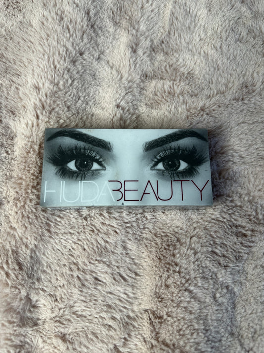 HUDA Beauty Lashes