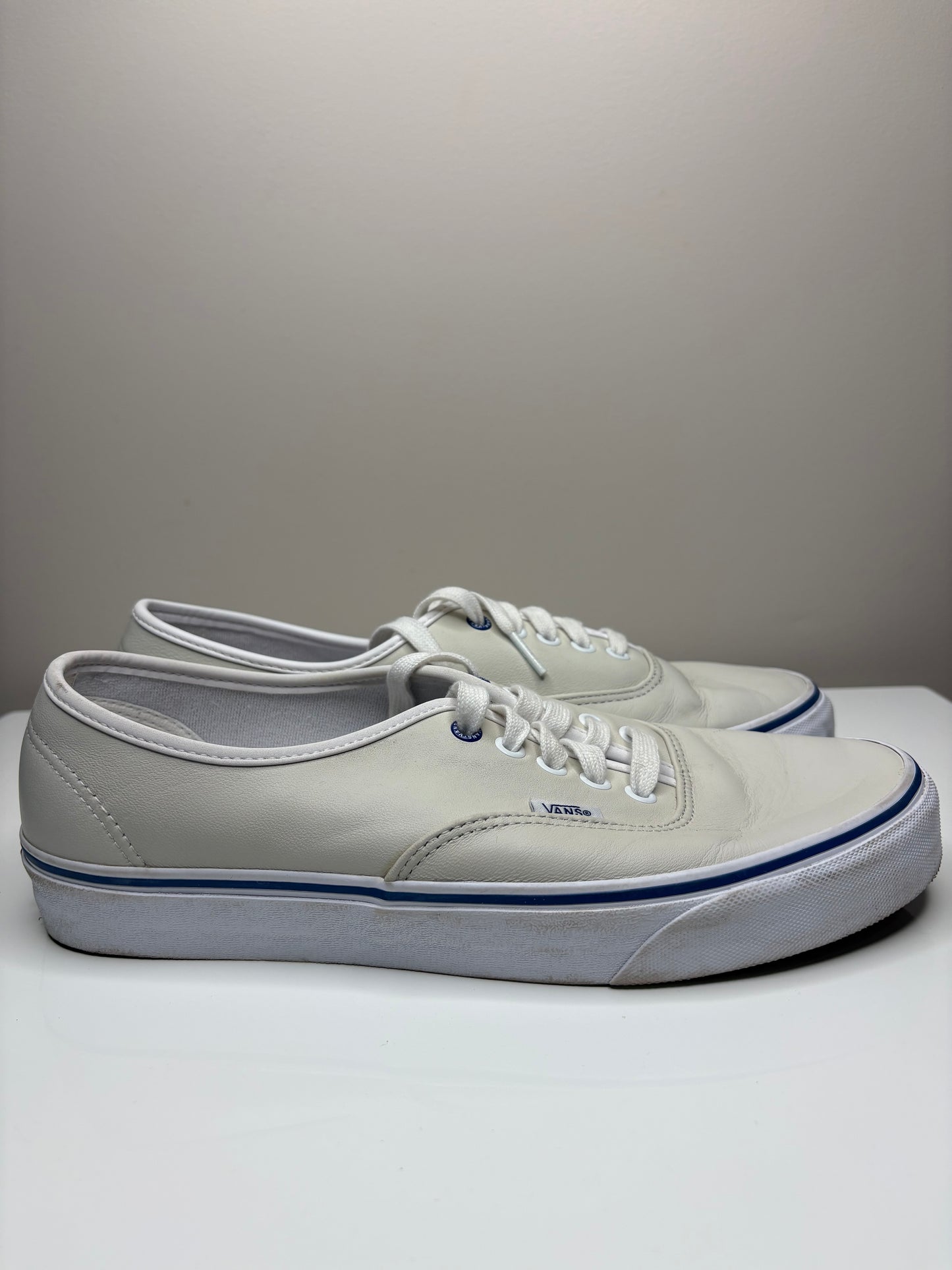 'Vans' Cream Leather Shoes