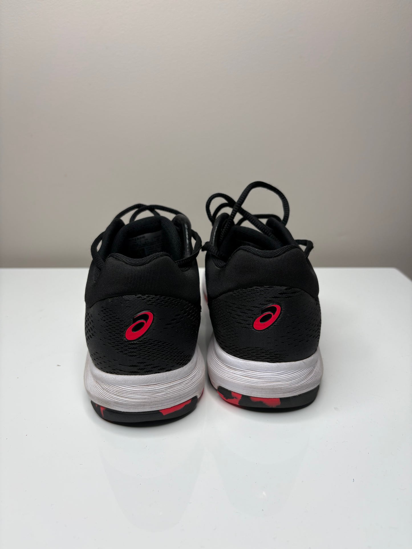 ASICS Netburner SZ US 8.5
