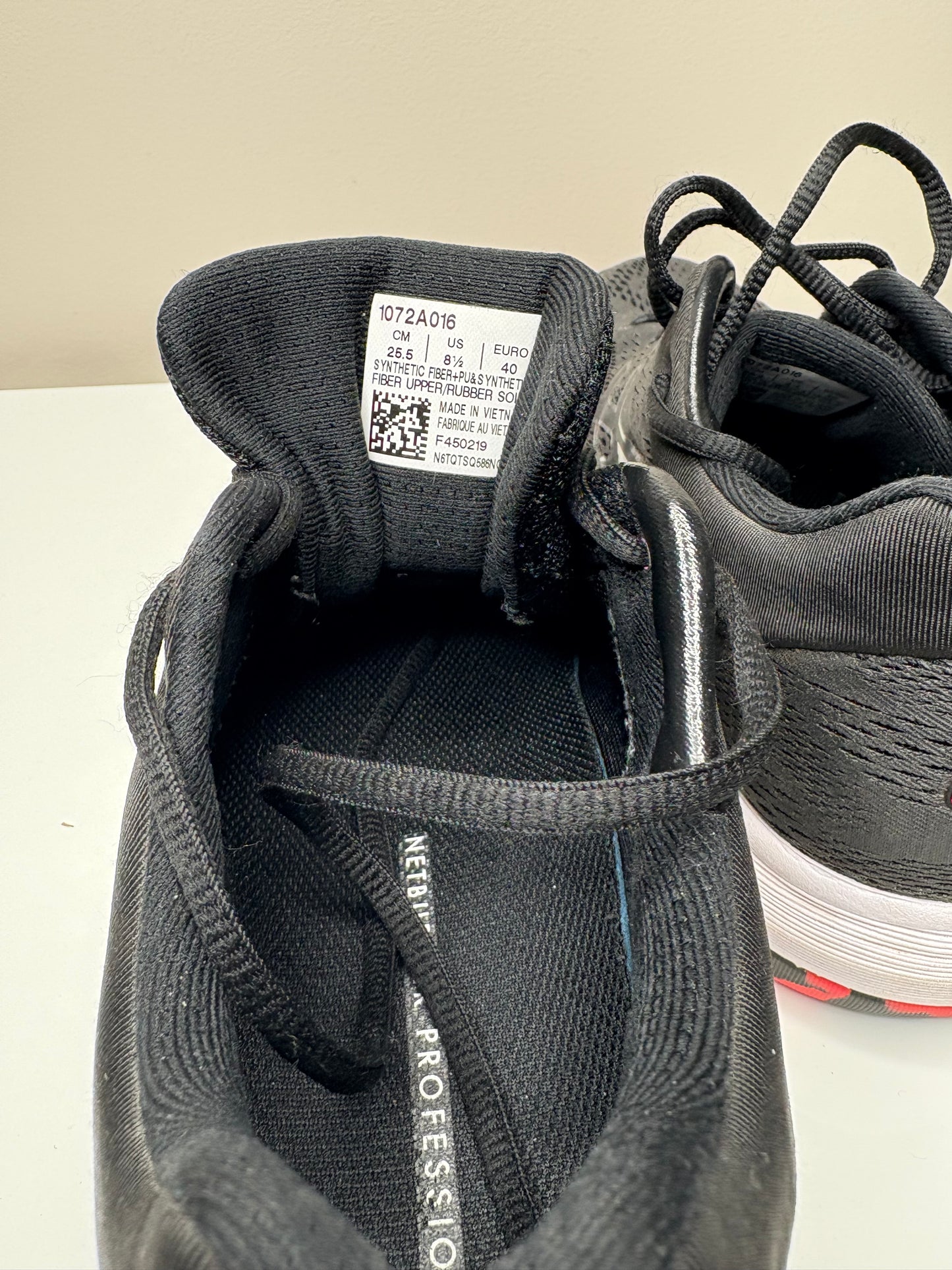ASICS Netburner SZ US 8.5