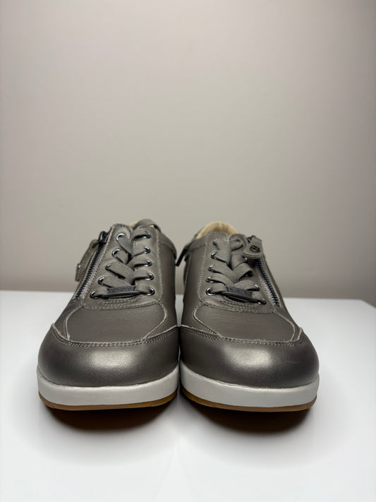 Revere Gunmetal Sneakers