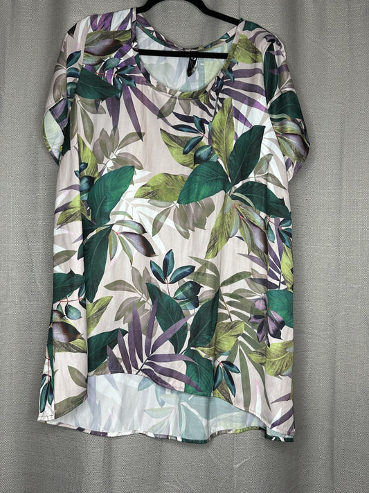 Floral patterned top 