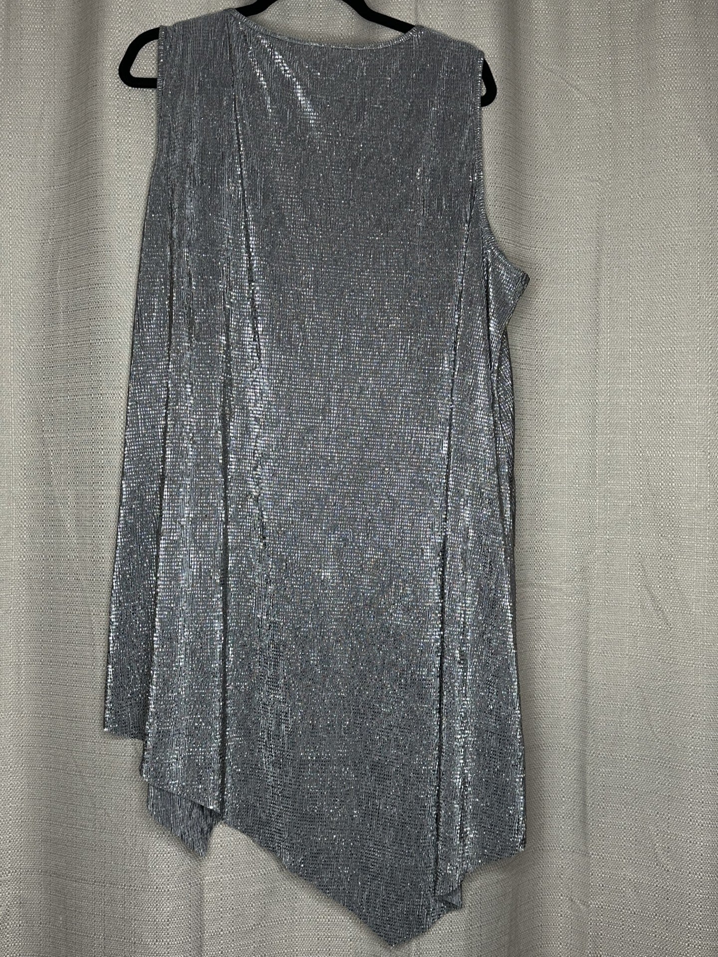 *NEW 'Taking Shape' Silver Layered Tank