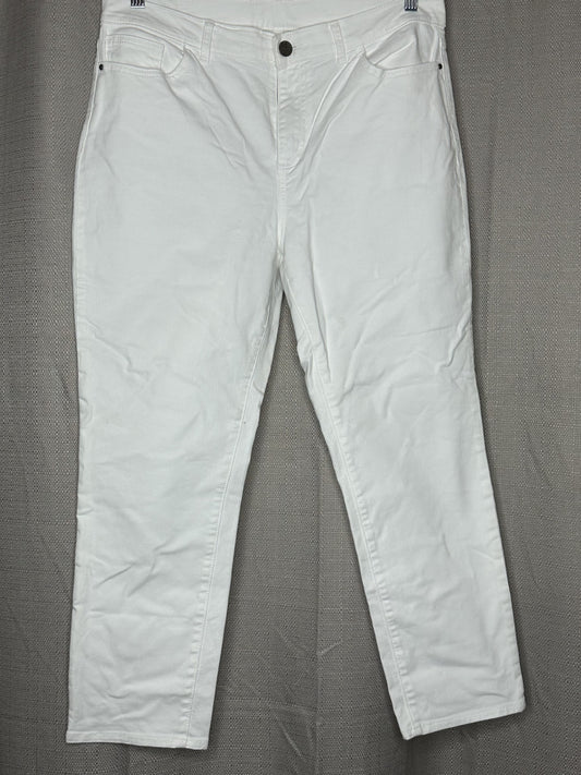 White Sportscraft  straight leg  jeans 